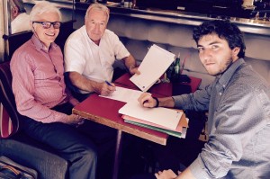 Jean-Claude Virfeu en compagnie de Jean-Baptiste et Renaud Crocombette lors de la signature de l’accord entre la FNAPRT et Axa, le 4 juin à Paris.
