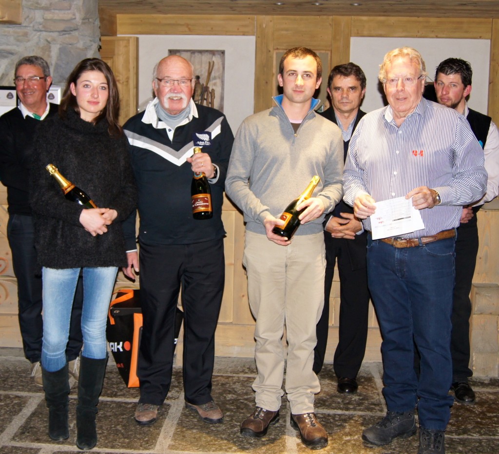 Du champagne pour les vainqueurs du slalom