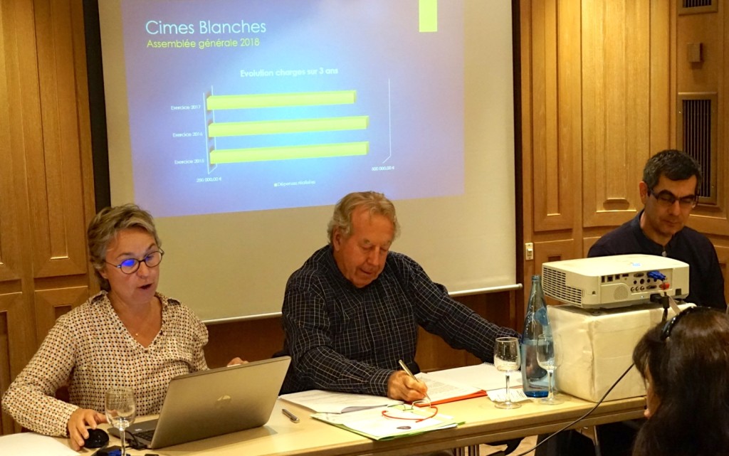 Aux côtés du syndic, Sandra Rey, Jean-Claude Virfeu et Pierre Buhet 