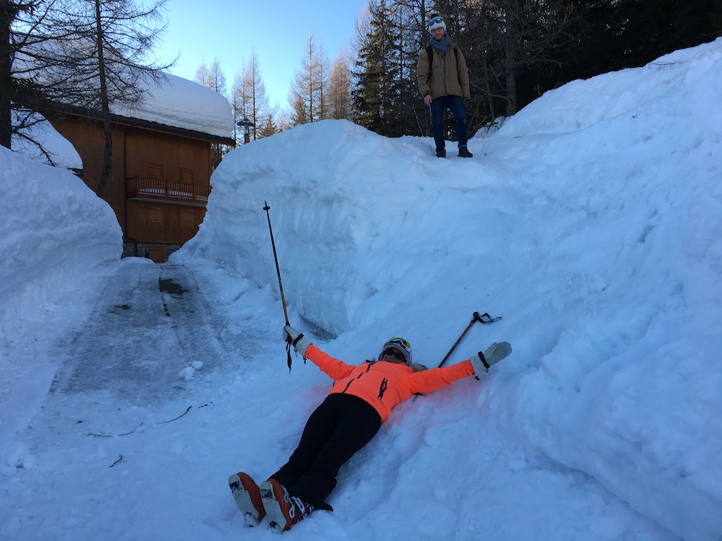 Epuisée après une grosse journée de ski