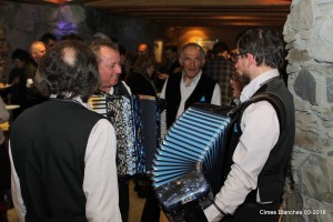 Chanteurs et accordéonistes de la Voix des Alpages ont créé l’ambiance...
