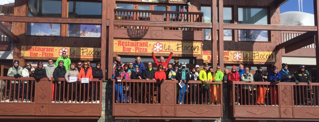 Avant le briefing, sur la terrasse du restaurant Le Flocon