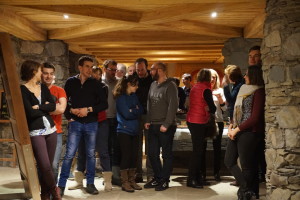 Beaucoup de jeunes à la soirée