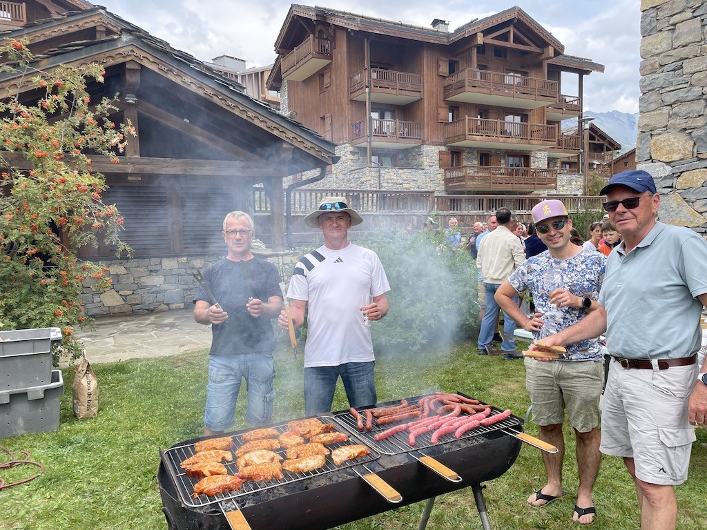 Pascal, Michel et Didier, les Maîtres du barbecue...